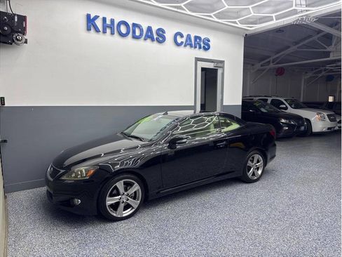 Used 2012 Lexus IS 250C image 2