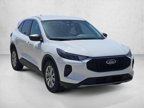 Used 2024 Ford Escape Active FWD image 3