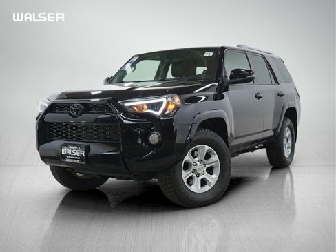 Used 2017 Toyota 4Runner SR5 Premium image 1