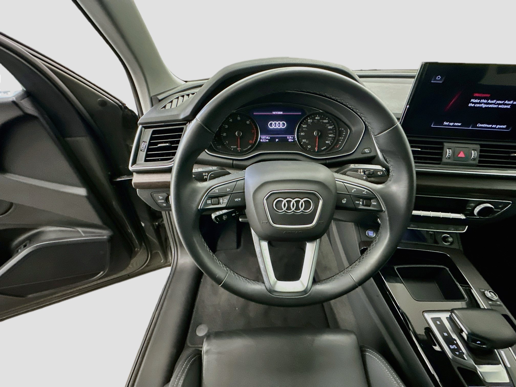 Used 2024 Audi Q5 2.0T Premium w/ Convenience Package AWD/4WD image 18