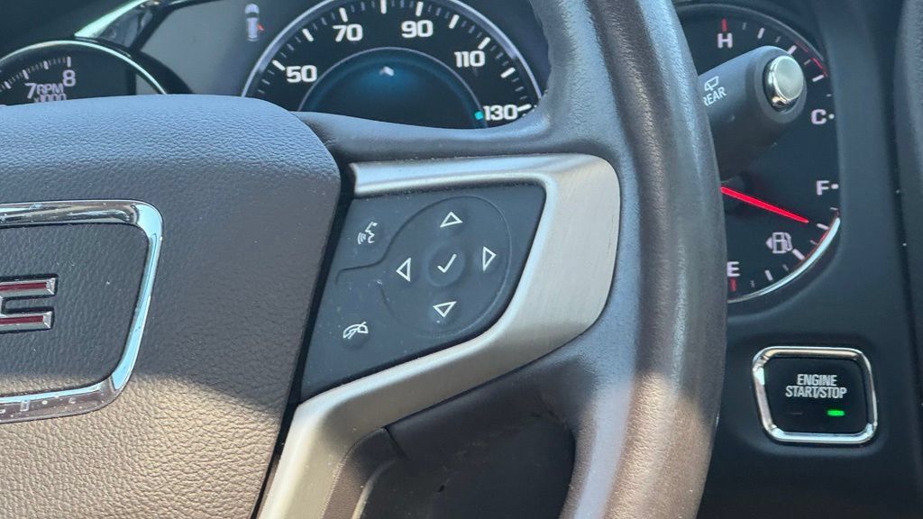 Used 2019 GMC Acadia Denali w/ Technology Package FWD image 18
