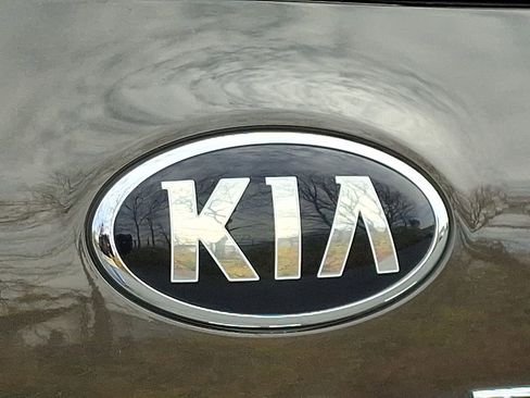 Used 2020 Kia Telluride SX image 37