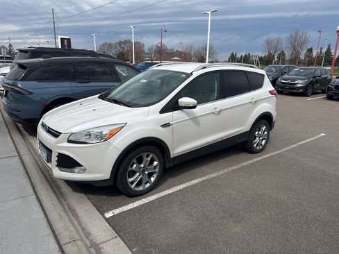 Used 2014 Ford Escape Titanium image 3