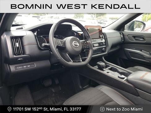 Used 2025 Nissan Pathfinder Rock Creek image 14