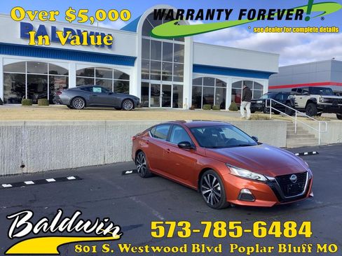 Used 2021 Nissan Altima 2.5 SR image 1