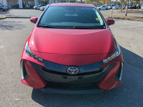 Certified 2022 Toyota Prius Prime LE image 9
