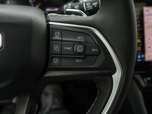 New 2026 Jeep Grand Cherokee Limited w/ Limited Altitude Package image 30