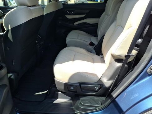 Used 2021 Subaru Ascent Premium w/ Convenience Package AWD/4WD image 23