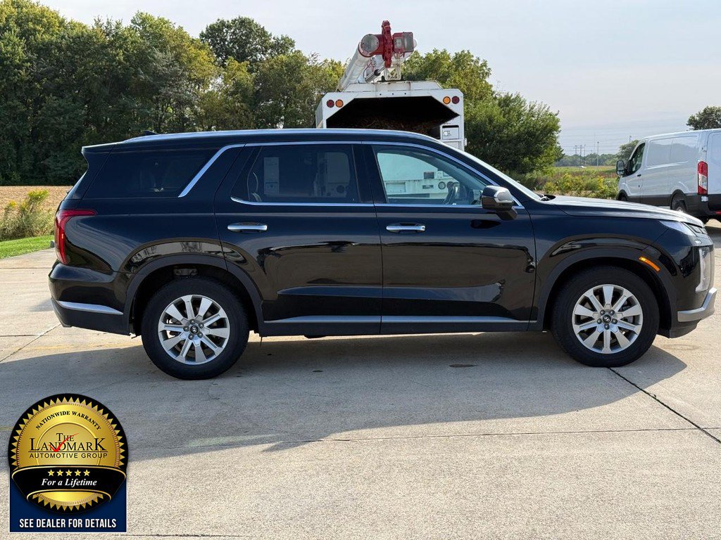 Used 2025 Hyundai Palisade SEL FWD image 4