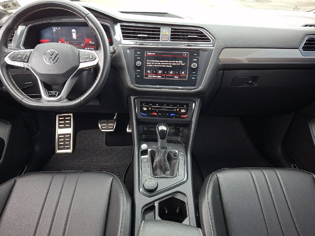 Used 2023 Volkswagen Tiguan SE R-Line AWD/4WD image 16