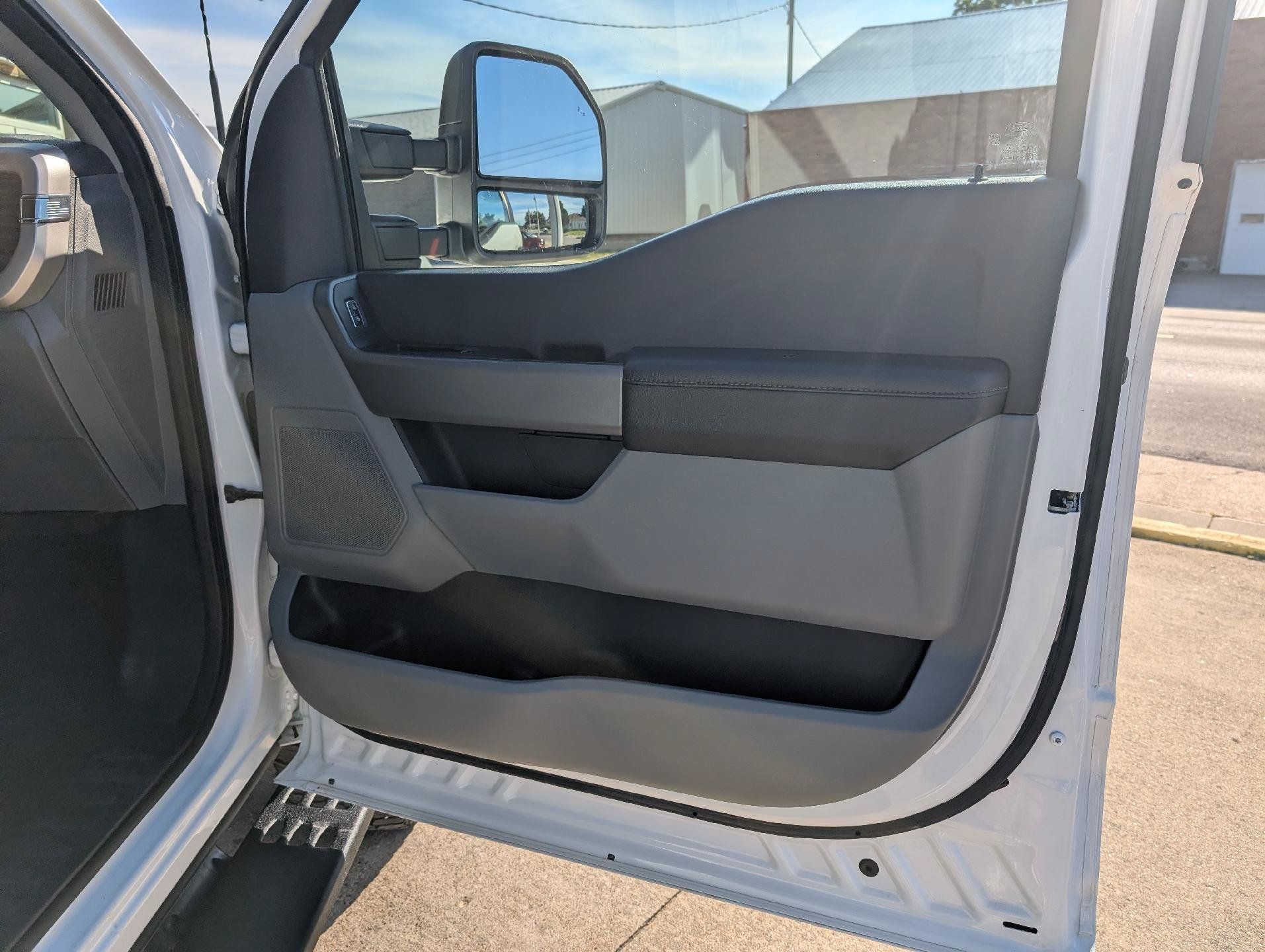 Used 2023 Ford F250 XL w/ STX Appearance Package AWD/4WD image 16