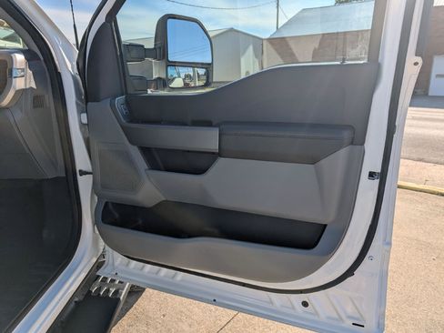 Used 2023 Ford F250 XL w/ STX Appearance Package AWD/4WD image 16