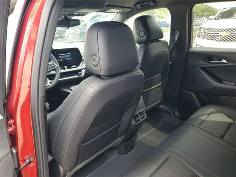 New 2026 Chevrolet Equinox LT w/ Convenience Package II image 10