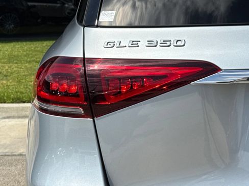 Used 2023 Mercedes-Benz GLE 350 4MATIC image 11