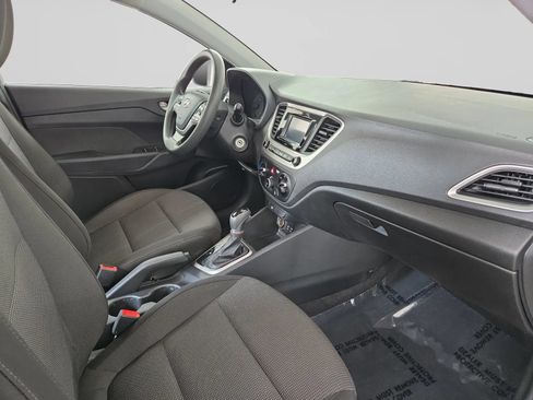 Used 2019 Hyundai Accent SE FWD image 35