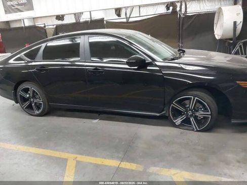 Used 2025 Honda Accord Sport image 20