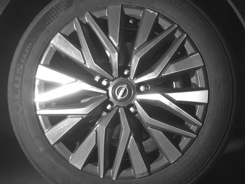 Used 2025 Nissan Altima 2.5 SV FWD image 10