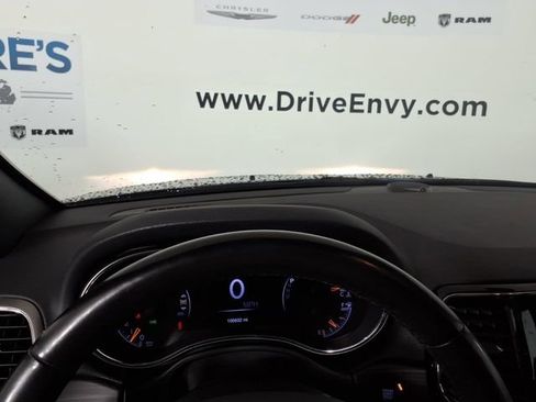Used 2019 Jeep Grand Cherokee Altitude AWD/4WD image 26