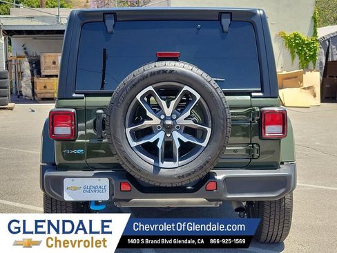 Used 2024 Jeep Wrangler Unlimited AWD/4WD image 12