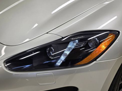 Used 2013 Maserati GranTurismo Sport image 43