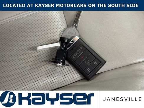 Used 2014 Cadillac SRX Luxury w/ Driver Awareness Package image 20