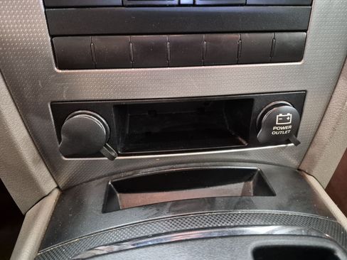 Used 2008 Jeep Grand Cherokee Laredo RWD image 25