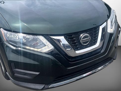 Used 2018 Nissan Rogue SV AWD/4WD image 29
