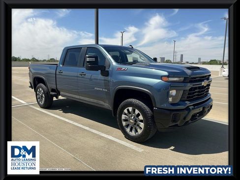 Used 2025 Chevrolet Silverado 2500 Custom w/ Custom Value Package image 1