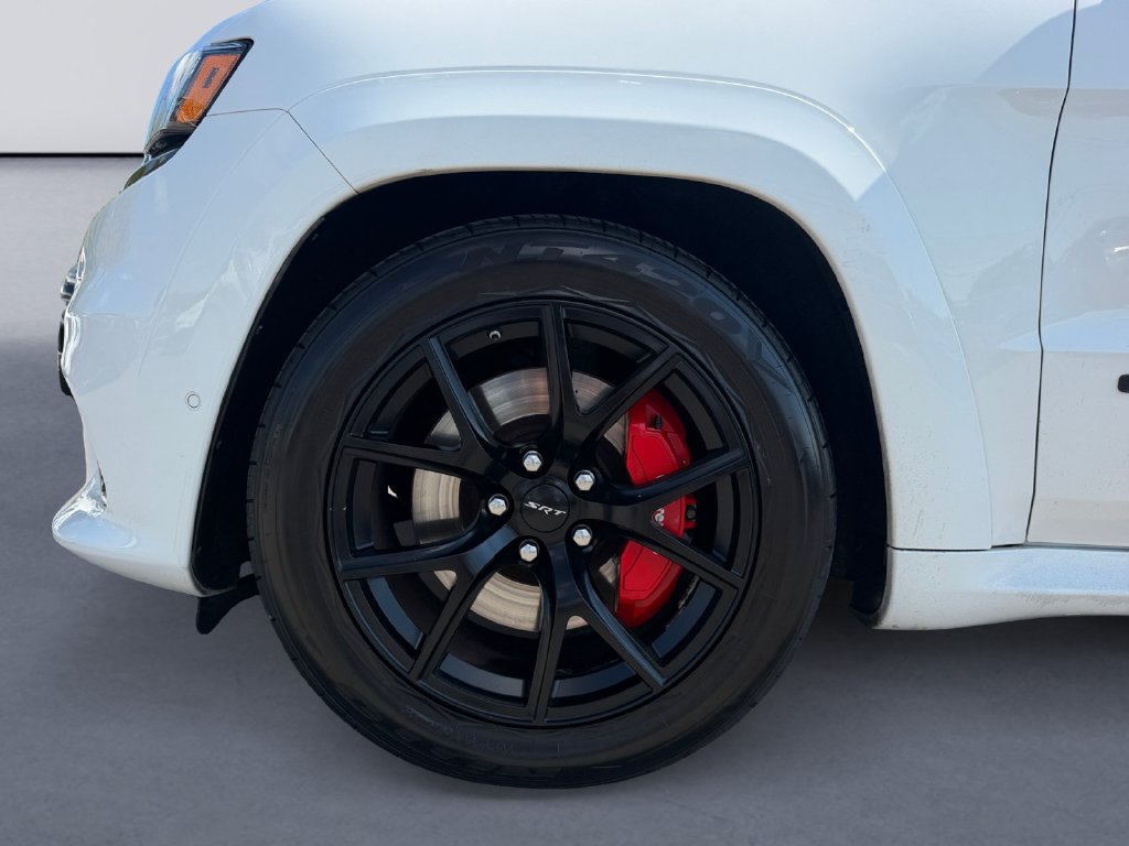 Used 2020 Jeep Grand Cherokee SRT AWD/4WD image 9