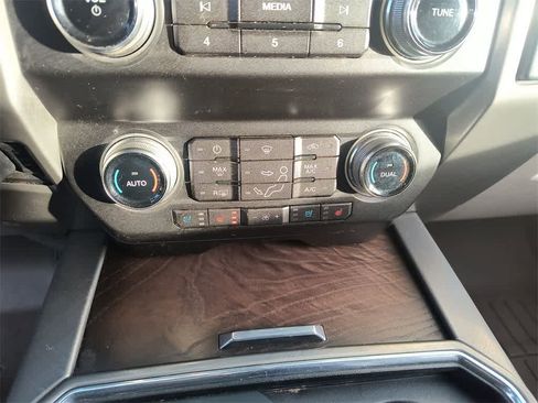 Used 2019 Ford F350 Limited w/ FX4 Off-Road Package image 19