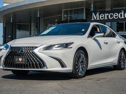 Used 2024 Lexus ES 350 Ultra Luxury w/ Accessory Package (Z2) FWD image 3