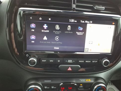 Used 2022 Kia Soul EX FWD image 17