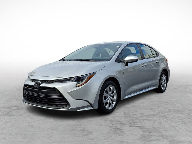 Used 2024 Toyota Corolla LE FWD image 1