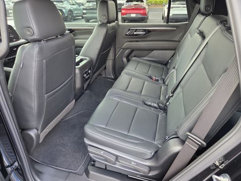 New 2026 Chevrolet Tahoe LS w/ LS Custom Edition AWD/4WD image 7