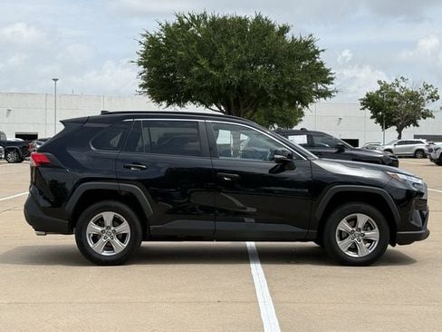 Used 2024 Toyota RAV4 XLE AWD/4WD image 3