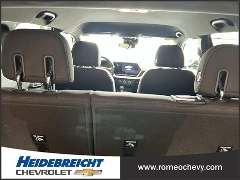 Used 2024 Chevrolet Trax RS w/ Driver Confidence Package image 30