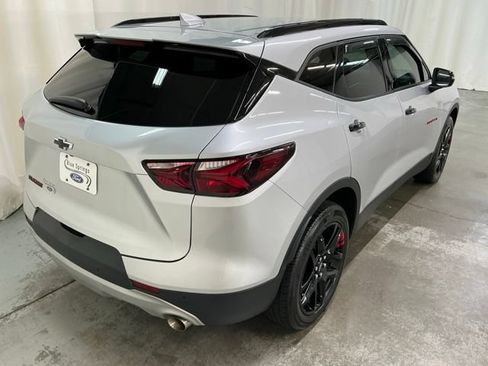 Used 2021 Chevrolet Blazer LT FWD image 3