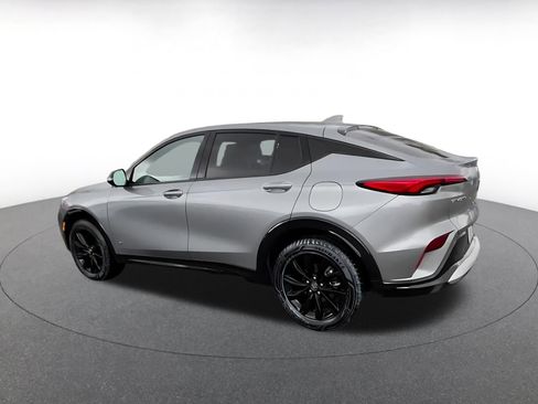 Used 2025 Buick Envista Sport Touring image 10