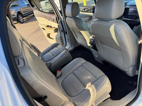 Used 2017 GMC Acadia Denali image 27