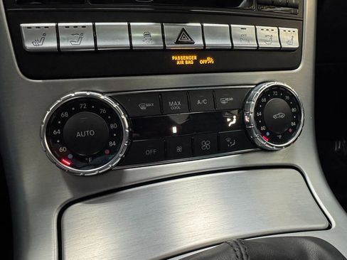 Used 2013 Mercedes-Benz SLK 250 w/ Premium I Pkg image 29