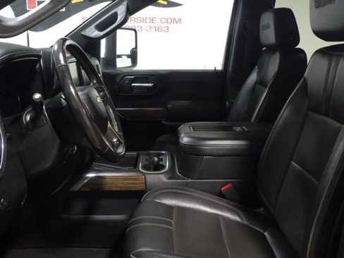 Used 2020 Chevrolet Silverado 3500 High Country w/ Z71 Off-Road Package image 8