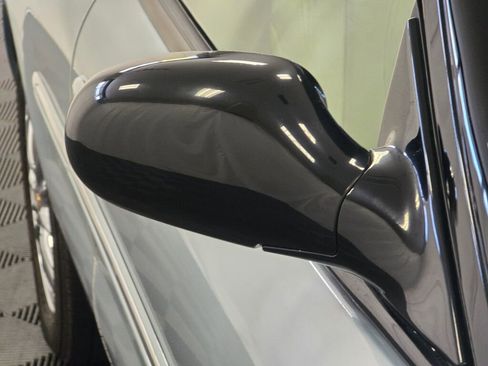 Used 2003 Chrysler Sebring Limited image 70