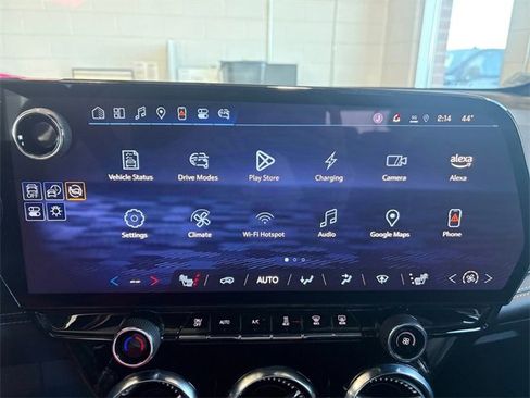 Used 2025 Chevrolet Blazer EV LT image 23