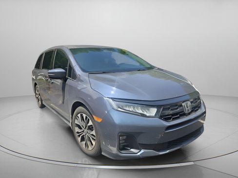 Used 2025 Honda Odyssey Elite image 4