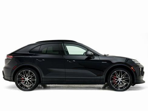 New 2026 Porsche Macan 4S Electric image 29