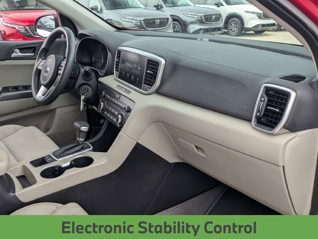 Used 2022 Kia Sportage LX AWD/4WD image 30