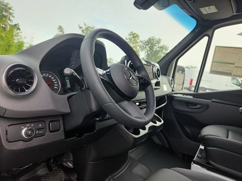 New 2026 Mercedes-Benz Sprinter 2500 image 28