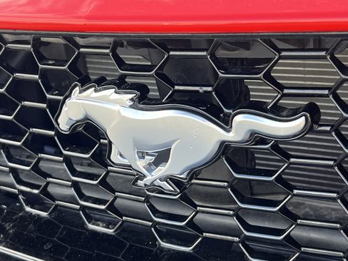 Used 2025 Ford Mustang GT Premium w/ GT Performance Package image 8