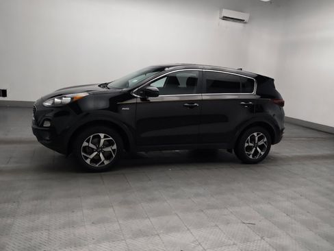 Used 2020 Kia Sportage LX AWD/4WD image 2