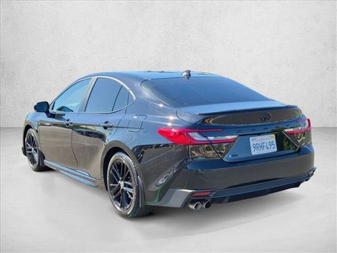 Certified 2025 Toyota Camry SE w/ Convenience Package FWD image 8